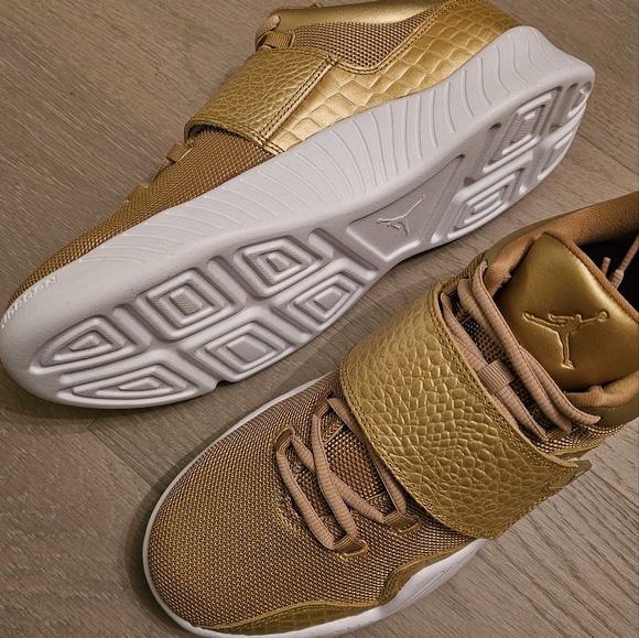 Air Jordan - Picture 4 of 5